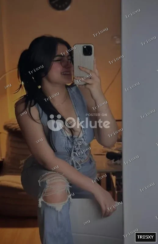 Hot indian student available in your 🏙️ city central London 🤗