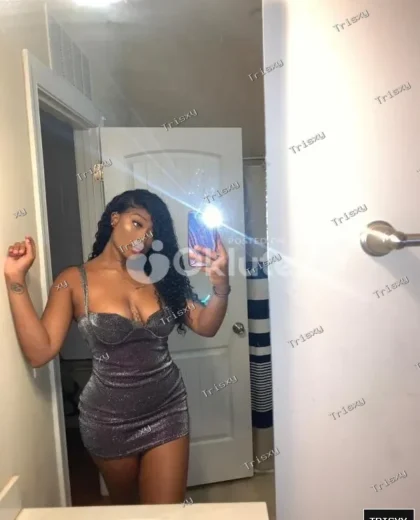 I’m available for some pleasurable moments
