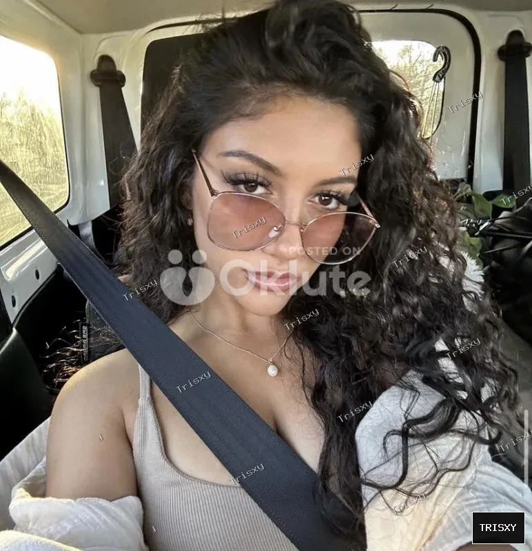 Dirty princess down for all kind of sex meetup