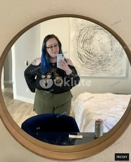 IM AVAILABLE FOR INCALL AND OUTCALL FUN TEXT ME