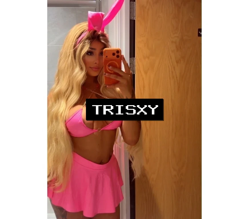 Sexy and horny girl🥳🥳🥳🥳